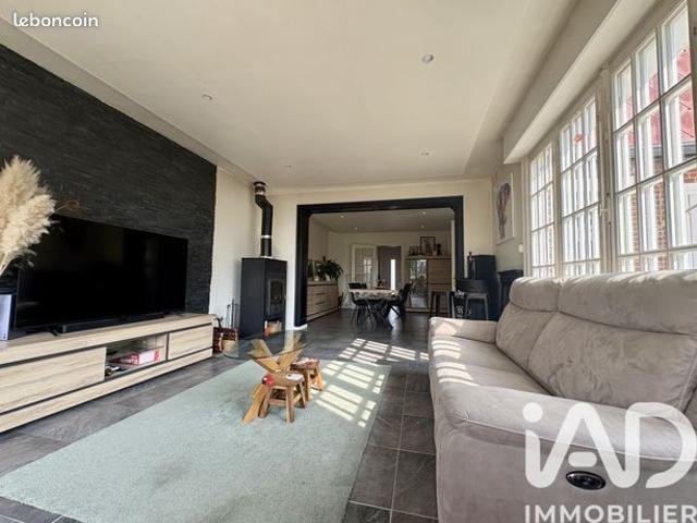 Maison 8 pièces 166 m²
