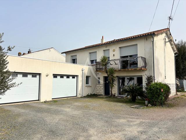 Maison 8 pièces 166 m²