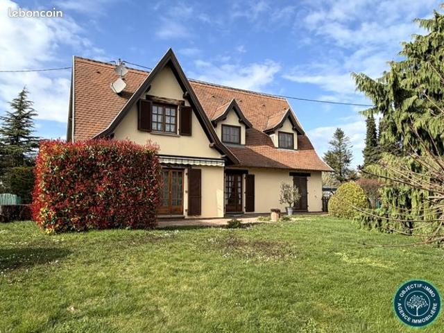 Maison 8 pièces 166 m²