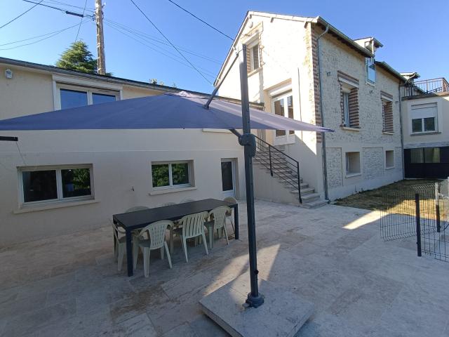 Maison 8 pièces 166 m²