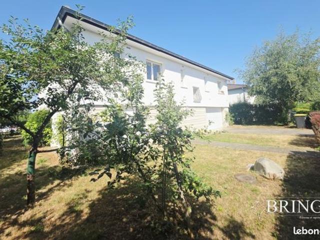 Maison 8 pièces 166 m²