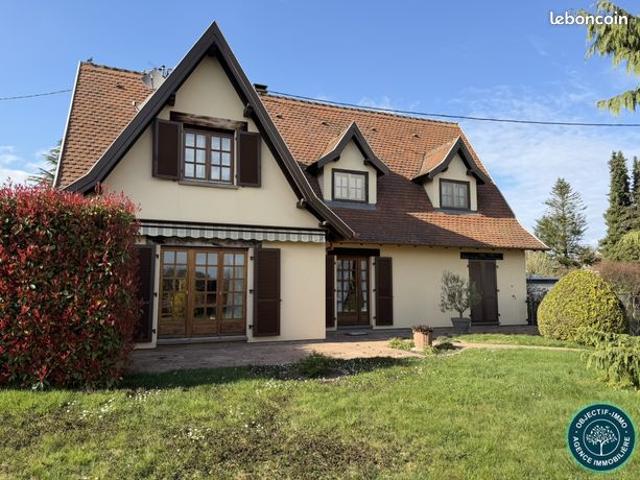 Maison 8 pièces 166 m²