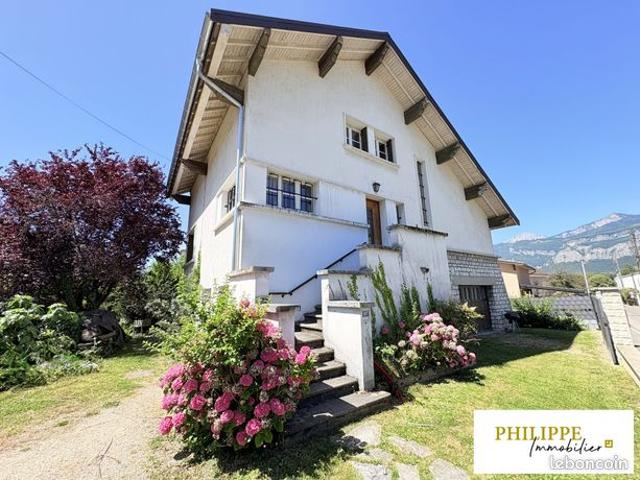Maison 8 pièces 166 m²