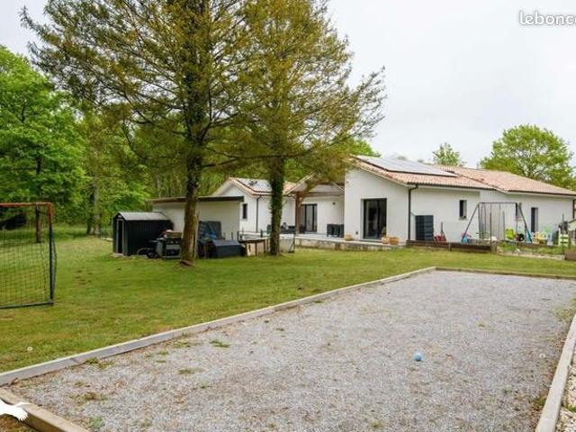 Maison 8 pièces 166 m²