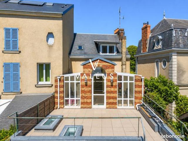 Maison 8 pièces 167 m²