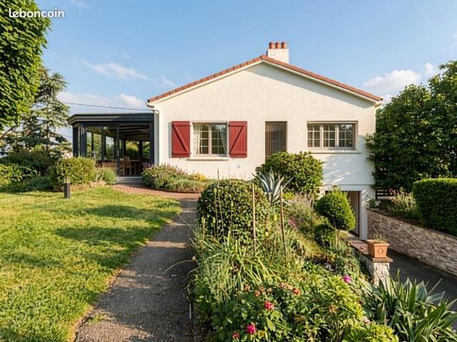Maison 8 pièces 167 m²