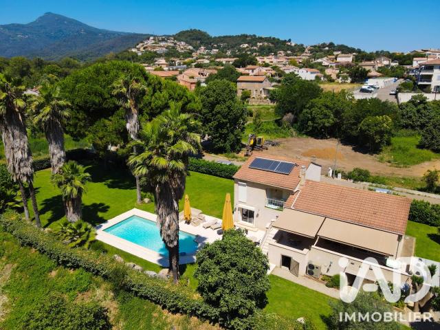 Maison 8 pièces 167 m²