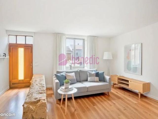 Maison 8 pièces 167 m²