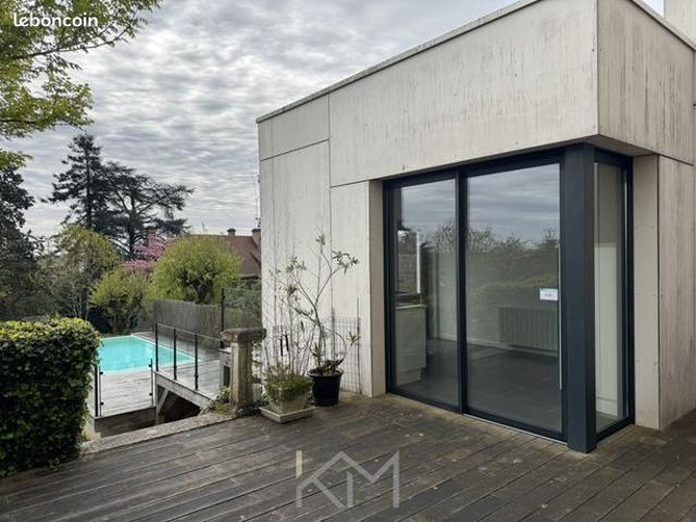 Maison 8 pièces 167 m²