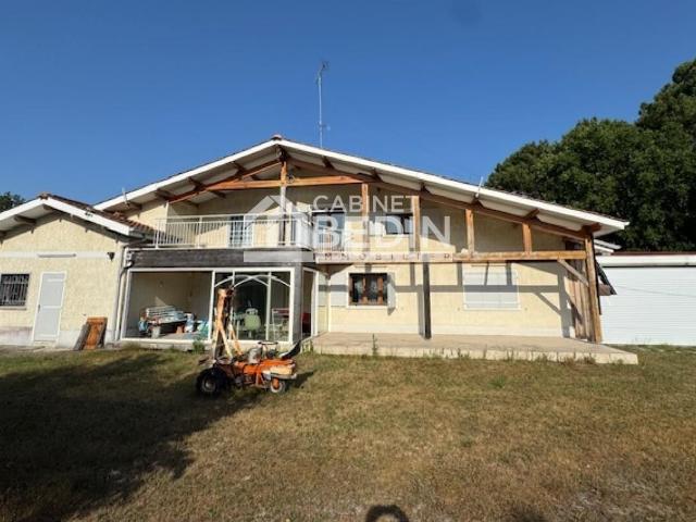 Maison 8 pièces 167 m²