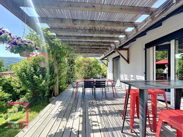 Maison 8 pièces 167 m²
