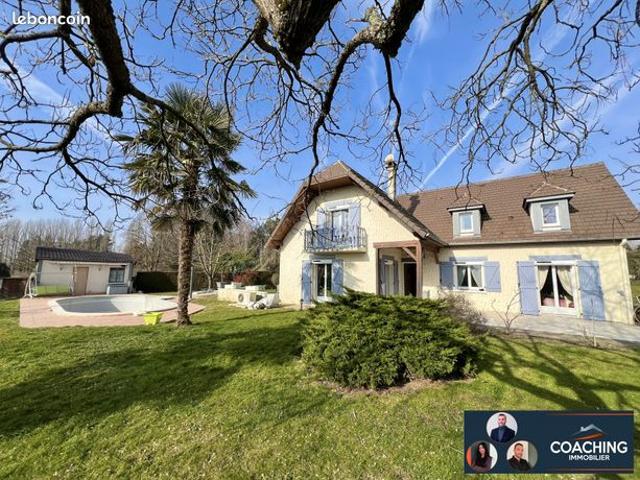 Maison 8 pièces 168 m²