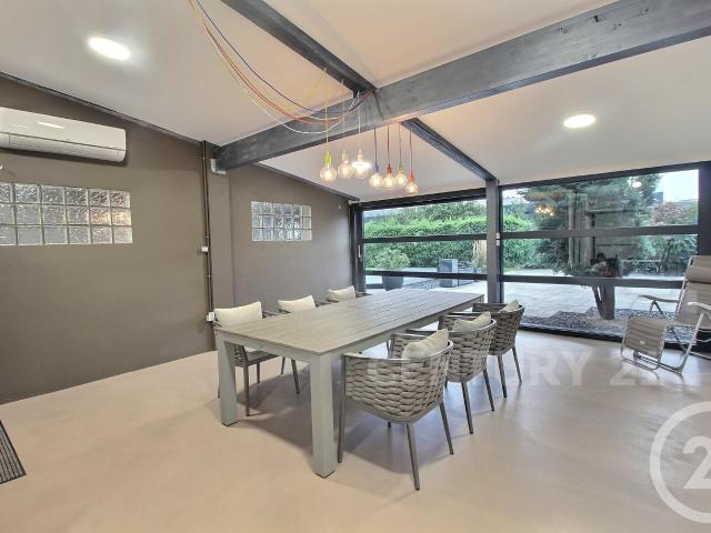 Maison 8 pièces 168 m²