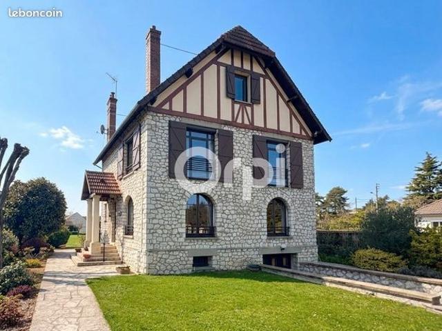Maison 8 pièces 168 m²