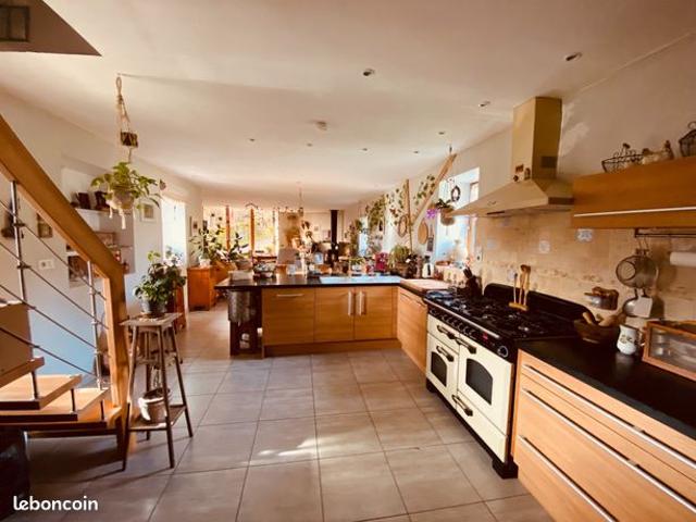 Maison 8 pièces 168 m²