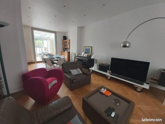 Maison 8 pièces 168 m²