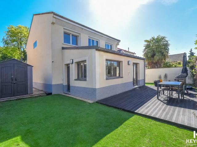 Maison 8 pièces 168 m²