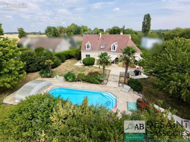 Maison 8 pièces 168 m²