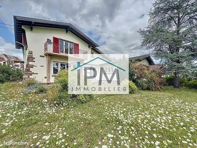 Maison 8 pièces 168 m²