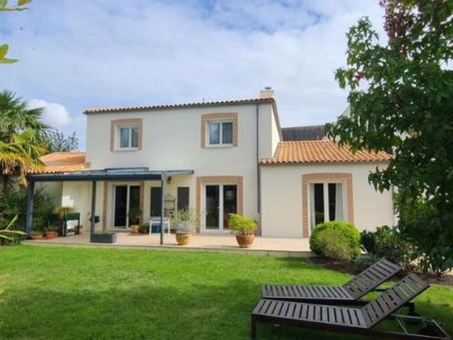 Maison 8 pièces 169 m²