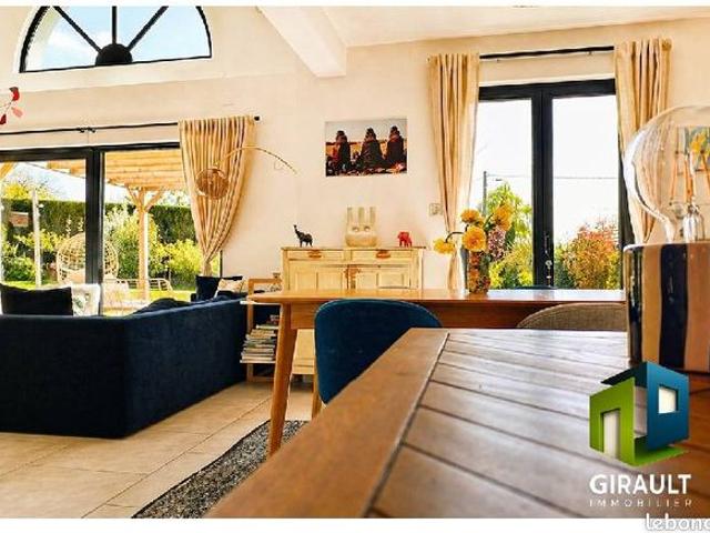 Maison 8 pièces 160 m²