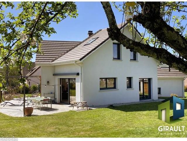Maison 8 pièces 160 m²