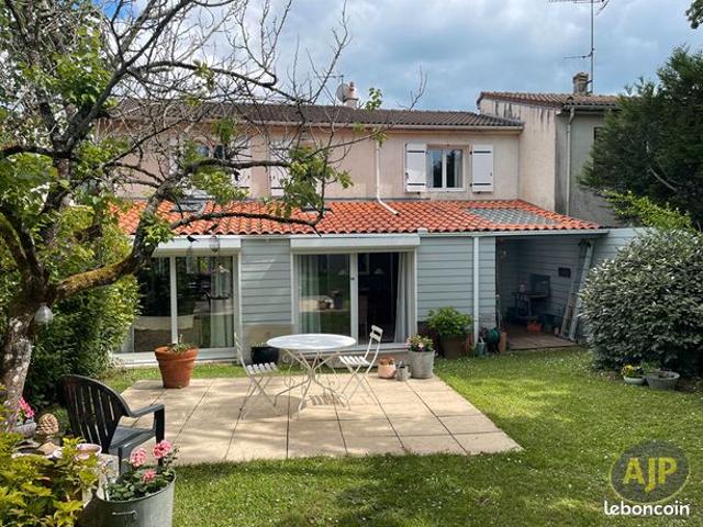 Maison 8 pièces 160 m²