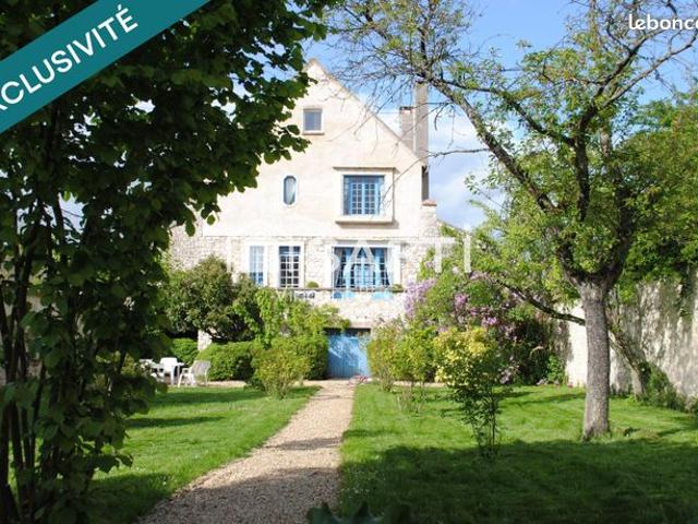 Maison 8 pièces 160 m²