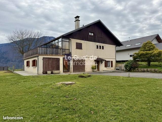 Maison 8 pièces 160 m²