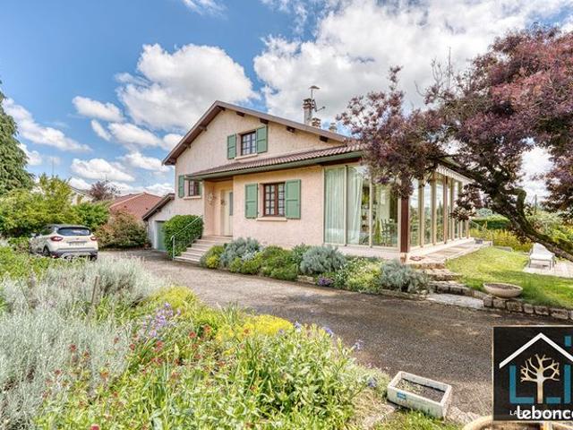 Maison 8 pièces 160 m²