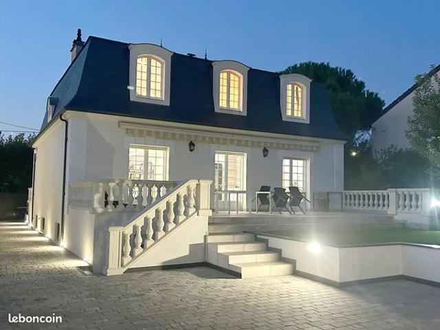 Maison 8 pièces 160 m²