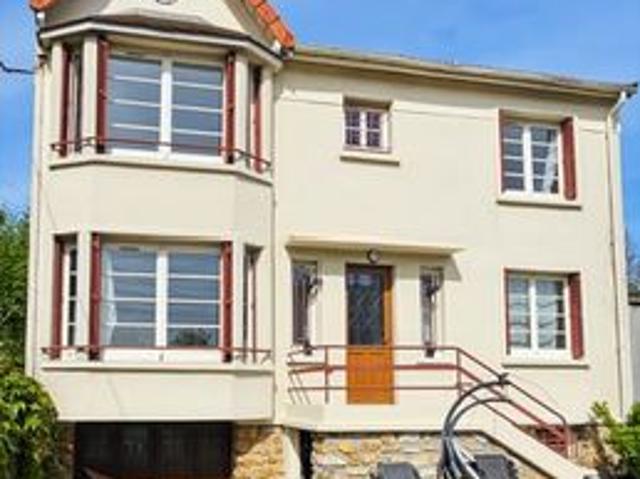 Maison 8 pièces 165 m²
