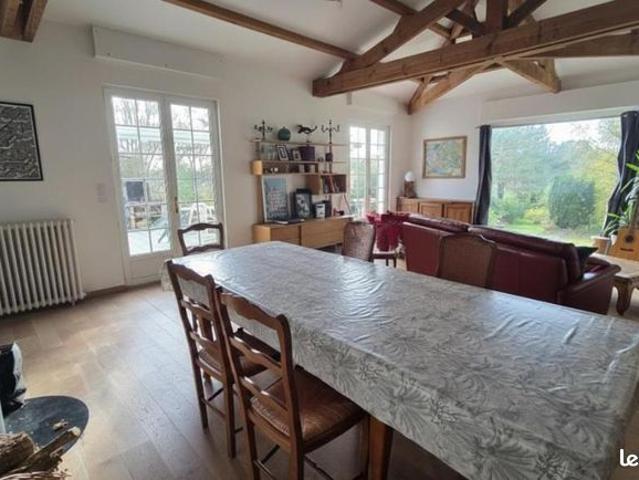 Maison 8 pièces 160 m²