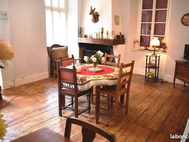 Maison 8 pièces 160 m²