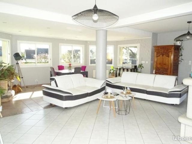 Maison 8 pièces 160 m²