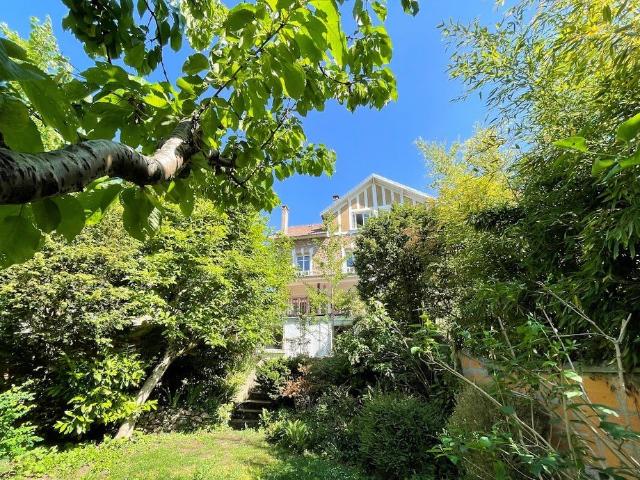 Maison 8 pièces 160 m²