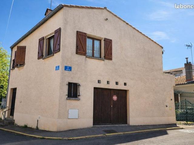 Maison 8 pièces 160 m²