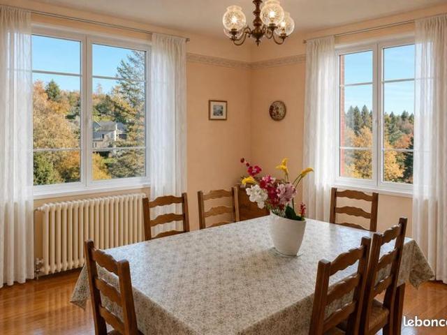 Maison 8 pièces 160 m²