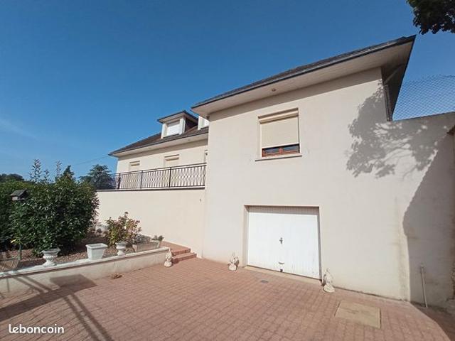 Maison 8 pièces 160 m²