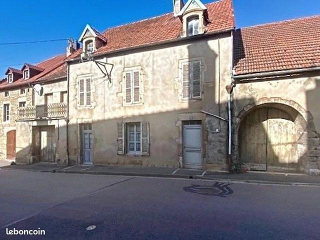 Maison 8 pièces 160 m²