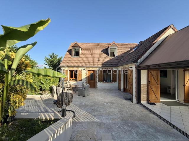 Maison 8 pièces 160 m²
