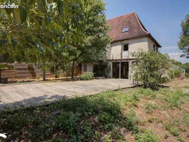 Maison 8 pièces 160 m²