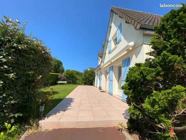 Maison 8 pièces 160 m²