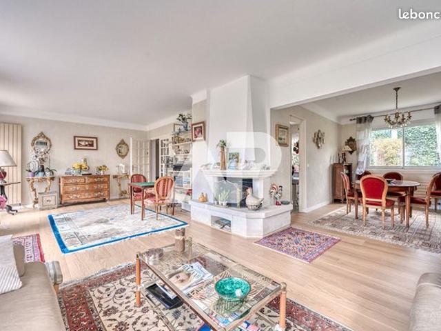 Maison 8 pièces 160 m²