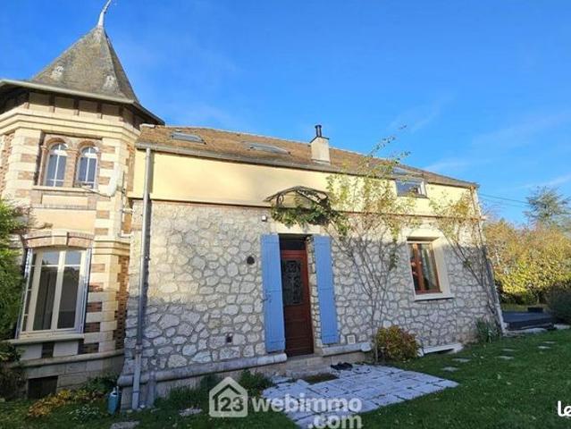 Maison 8 pièces 160 m²