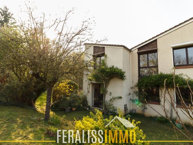 Maison 8 pièces 160 m²