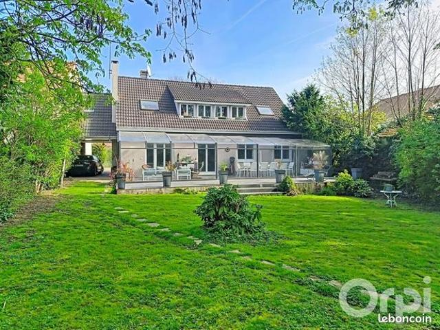 Maison 8 pièces 160 m²