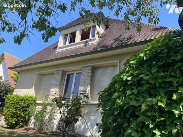Maison 8 pièces 160 m²