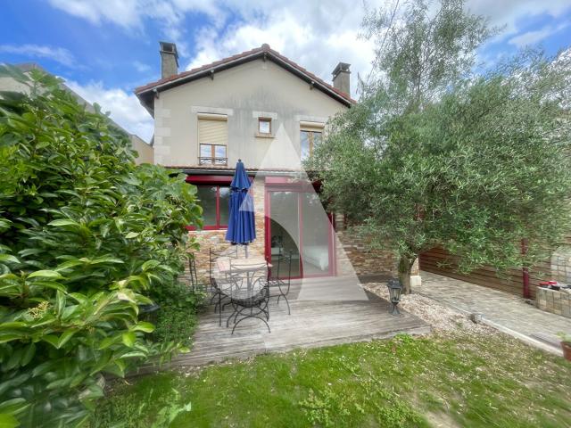 Maison 8 pièces 160 m²