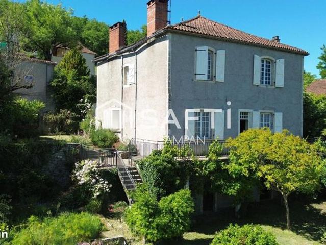 Maison 8 pièces 160 m²